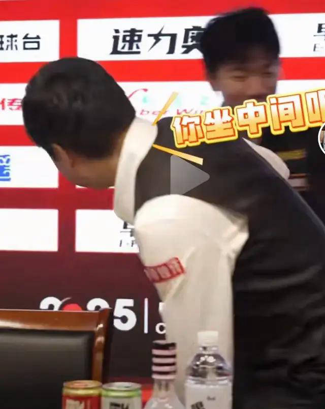 克选手群中