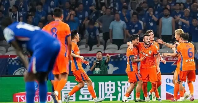 精准传中, 不仅赢得积 精准传中, 不仅赢得积