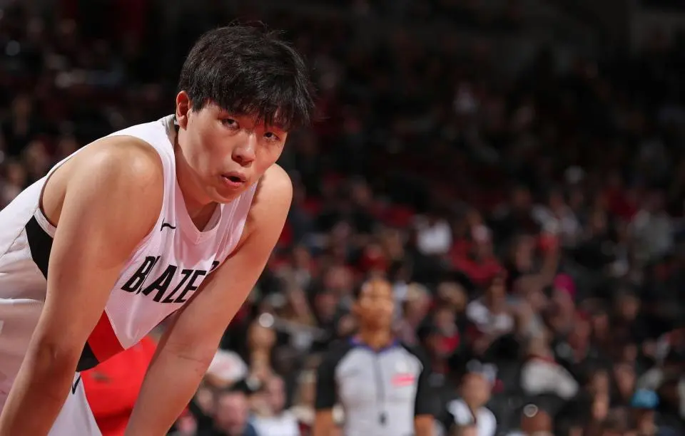 新赛季揭幕, src