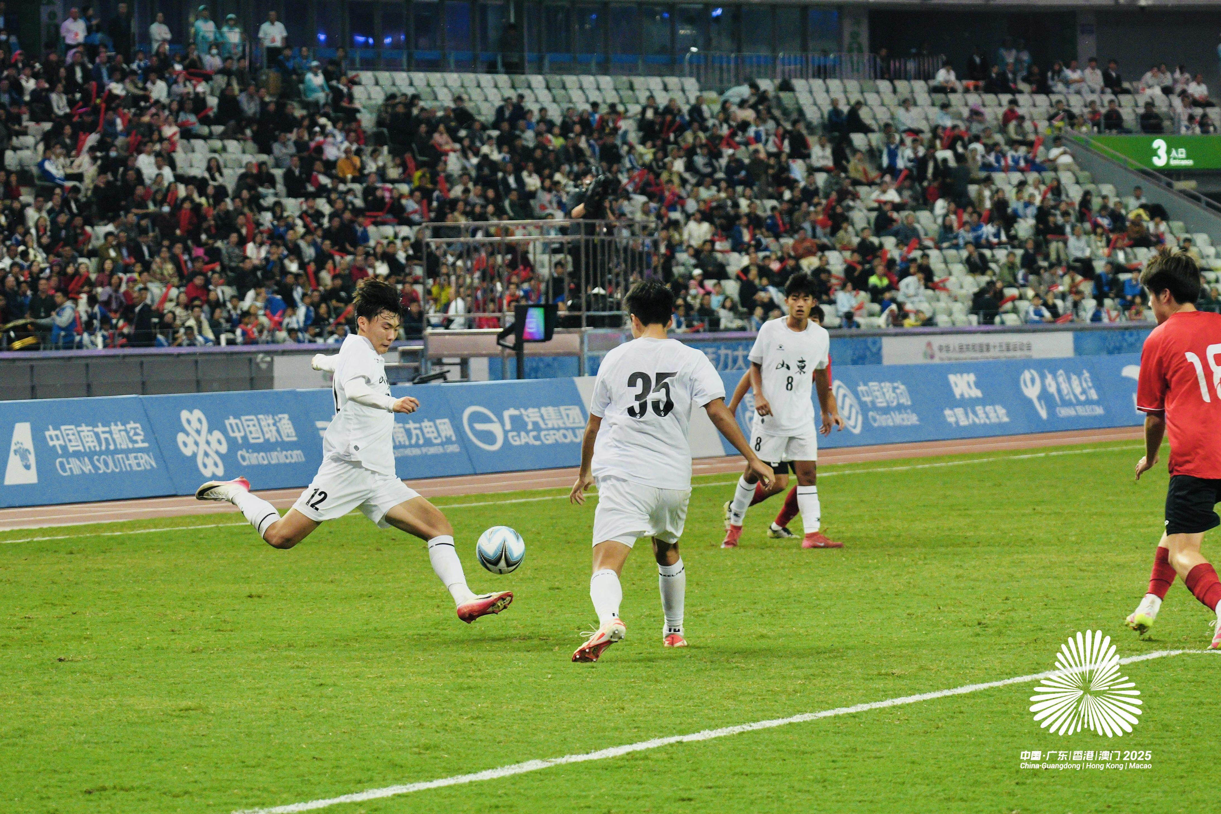 逐铜牌, src, 并在随后顶 逐铜牌, src, 并在随后顶